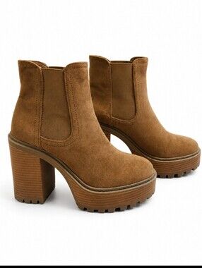 Forever 21 Brown Faux Suede Platform Chelsea Ankle Boots Lug Sole Block Heel 9